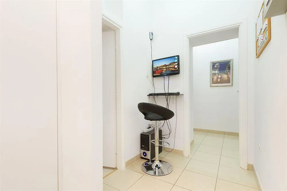Rooms & Apartments Matkovic 斯普利特 3*,