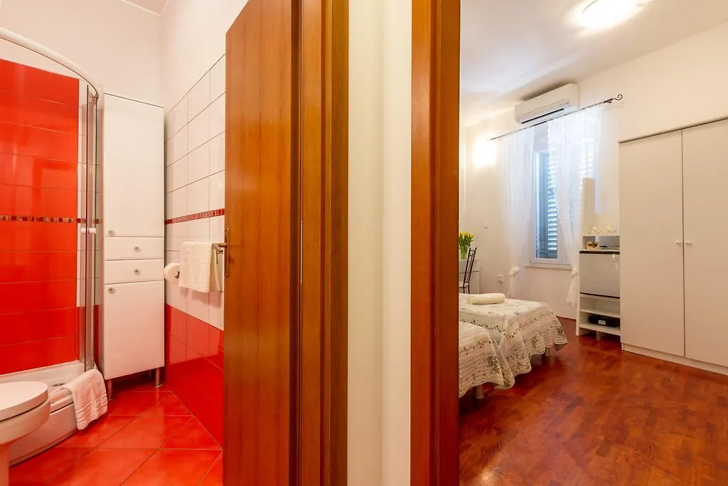 Rooms & Apartments Matkovic 斯普利特 3*,