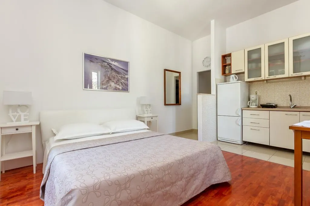 Rooms & Apartments Matkovic 斯普利特 3*,  克罗地亚